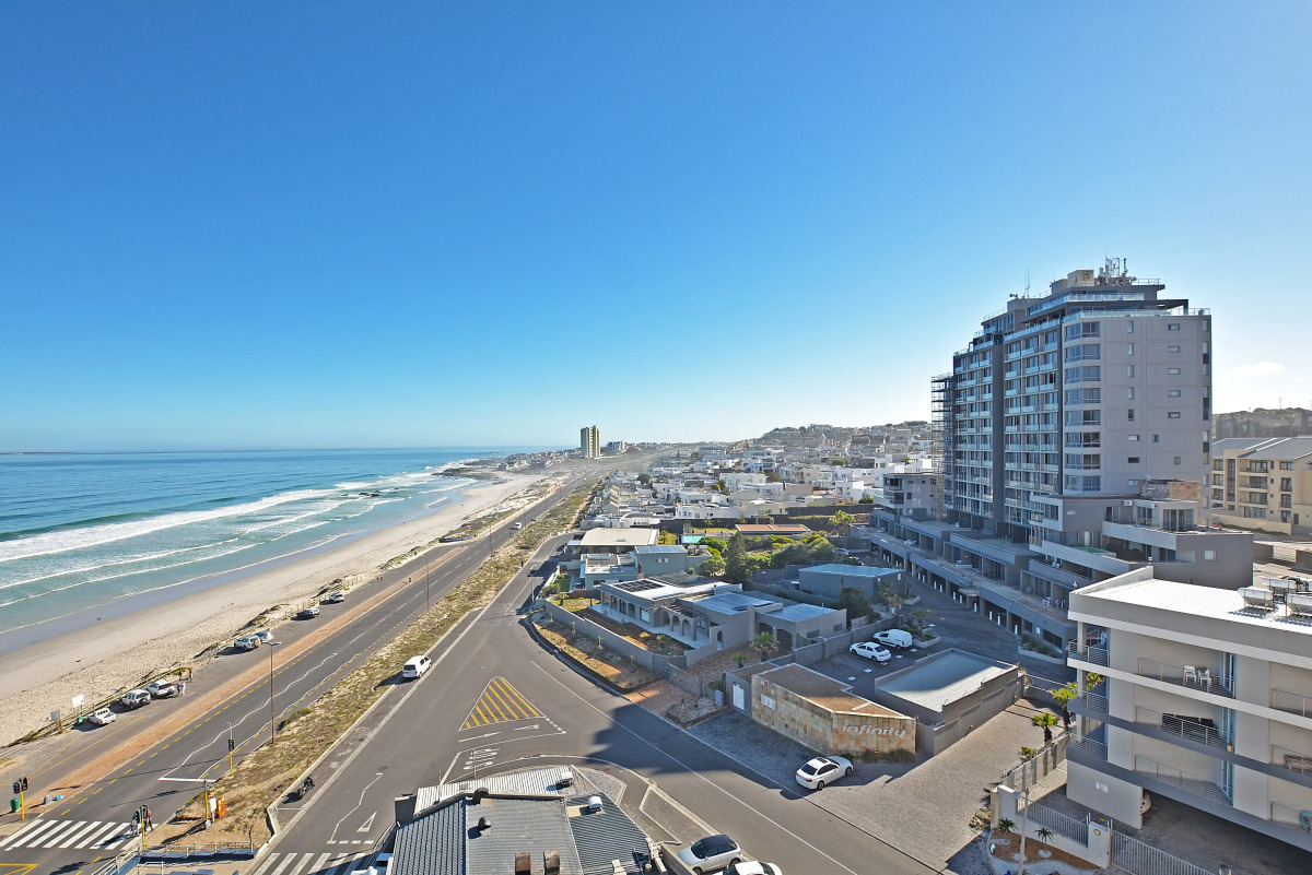 Blaauwberg Beach Hotel