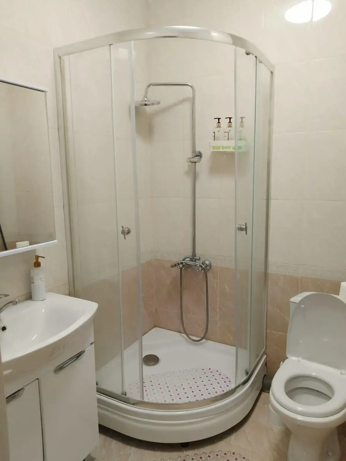 Апартаменты на улице Тлостанова 32