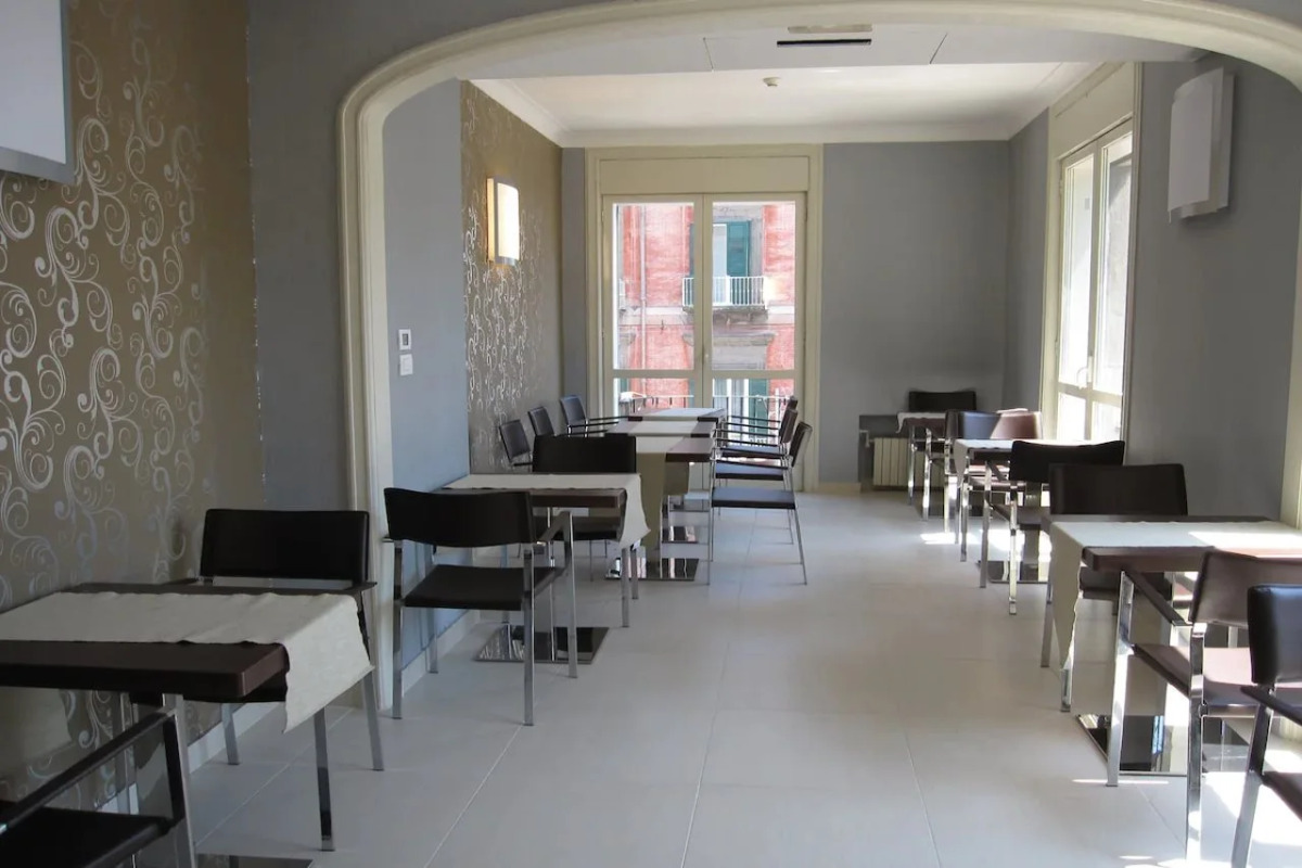 Napolit'amo Hotel Medina