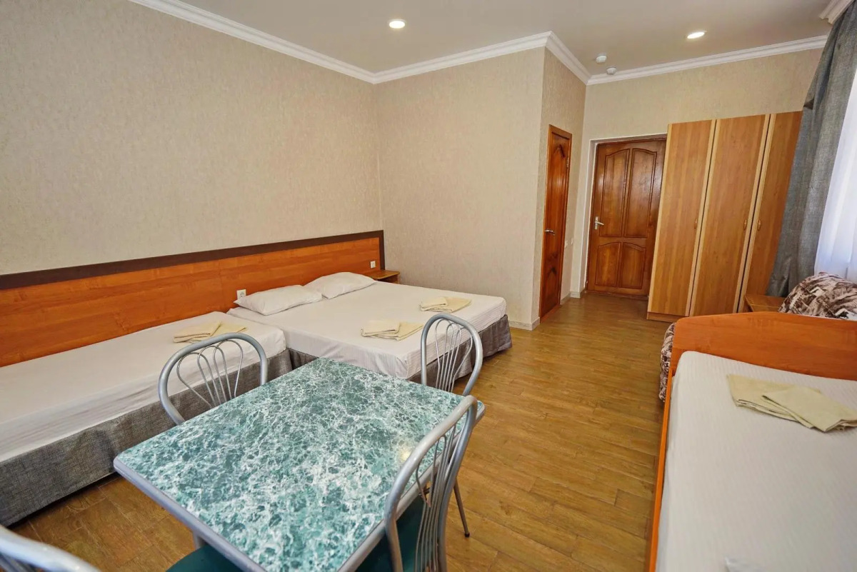 Отель на море Парус