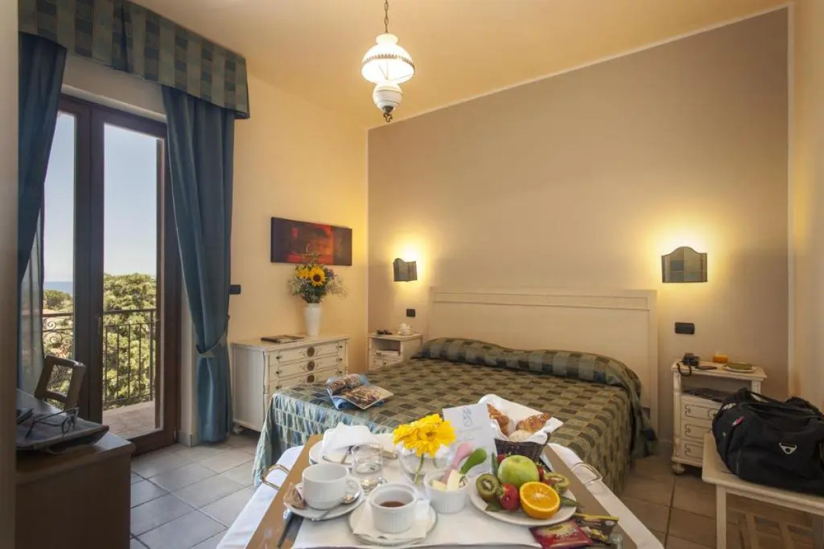 Hotel Baia Del Capitano