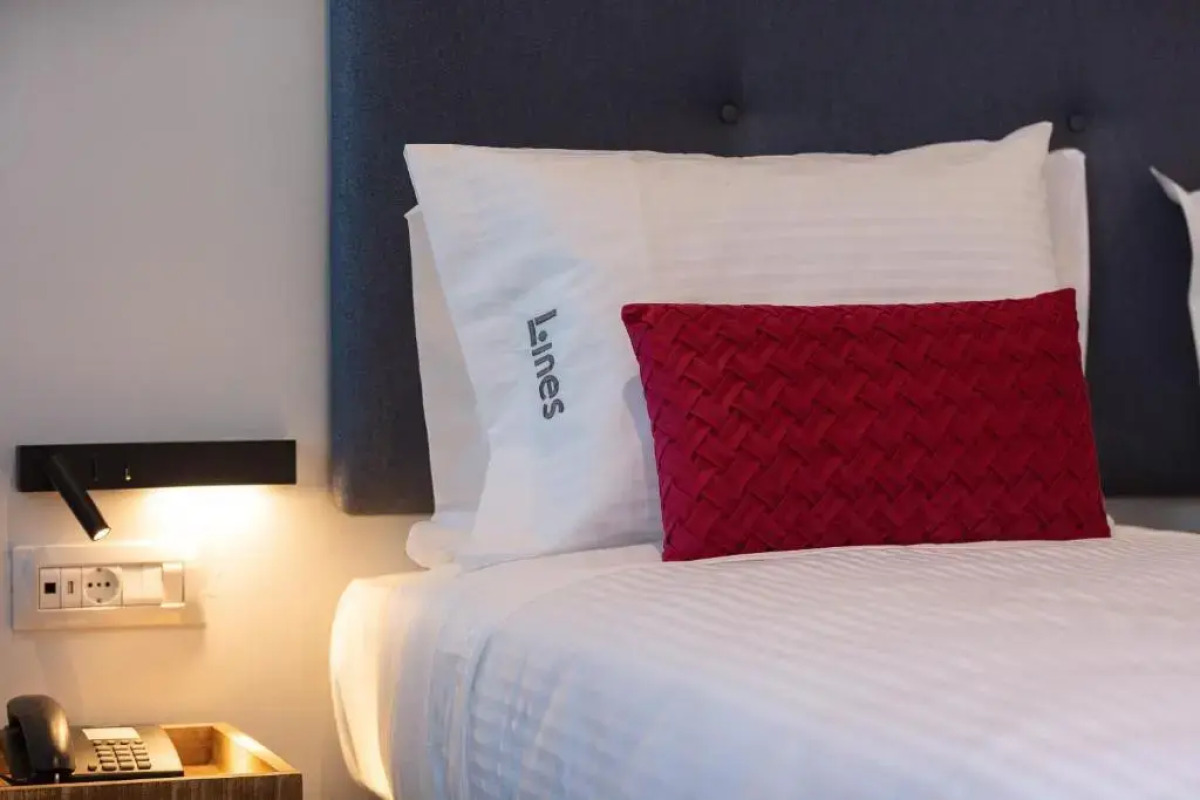 Lines Concept Accommodation