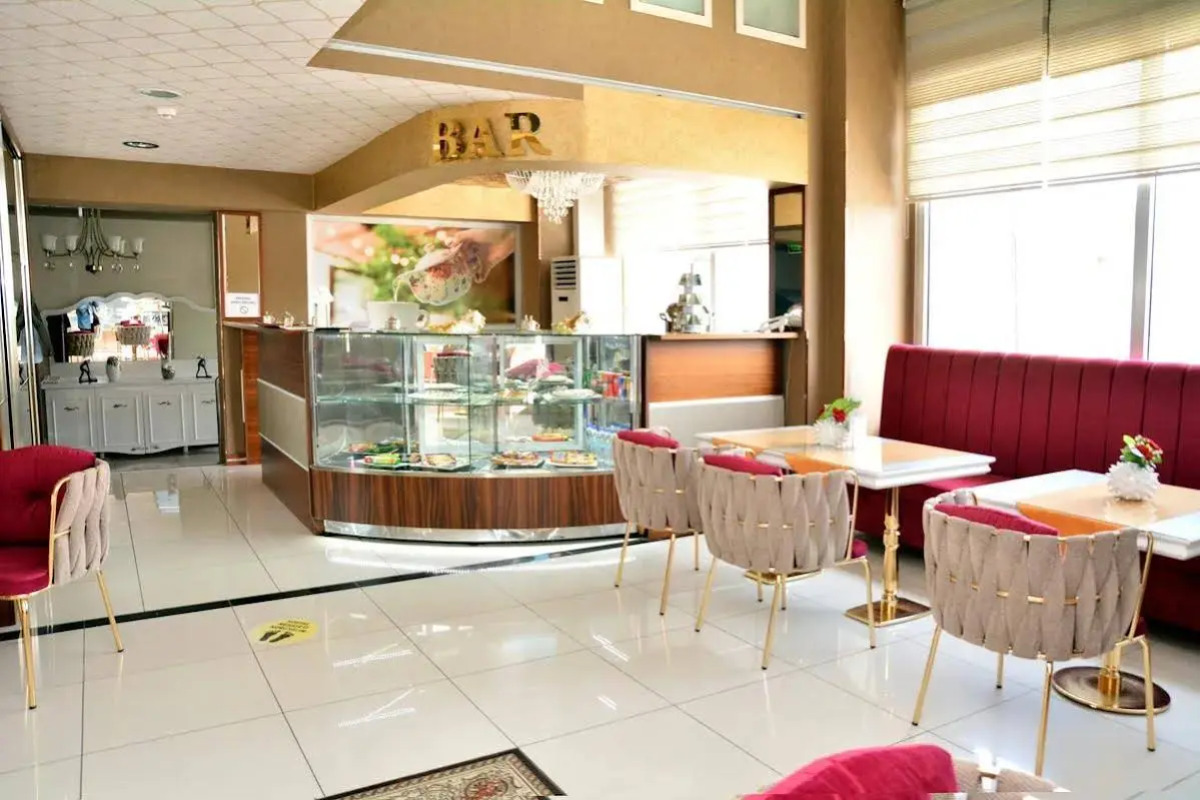 Grand Business Hotel