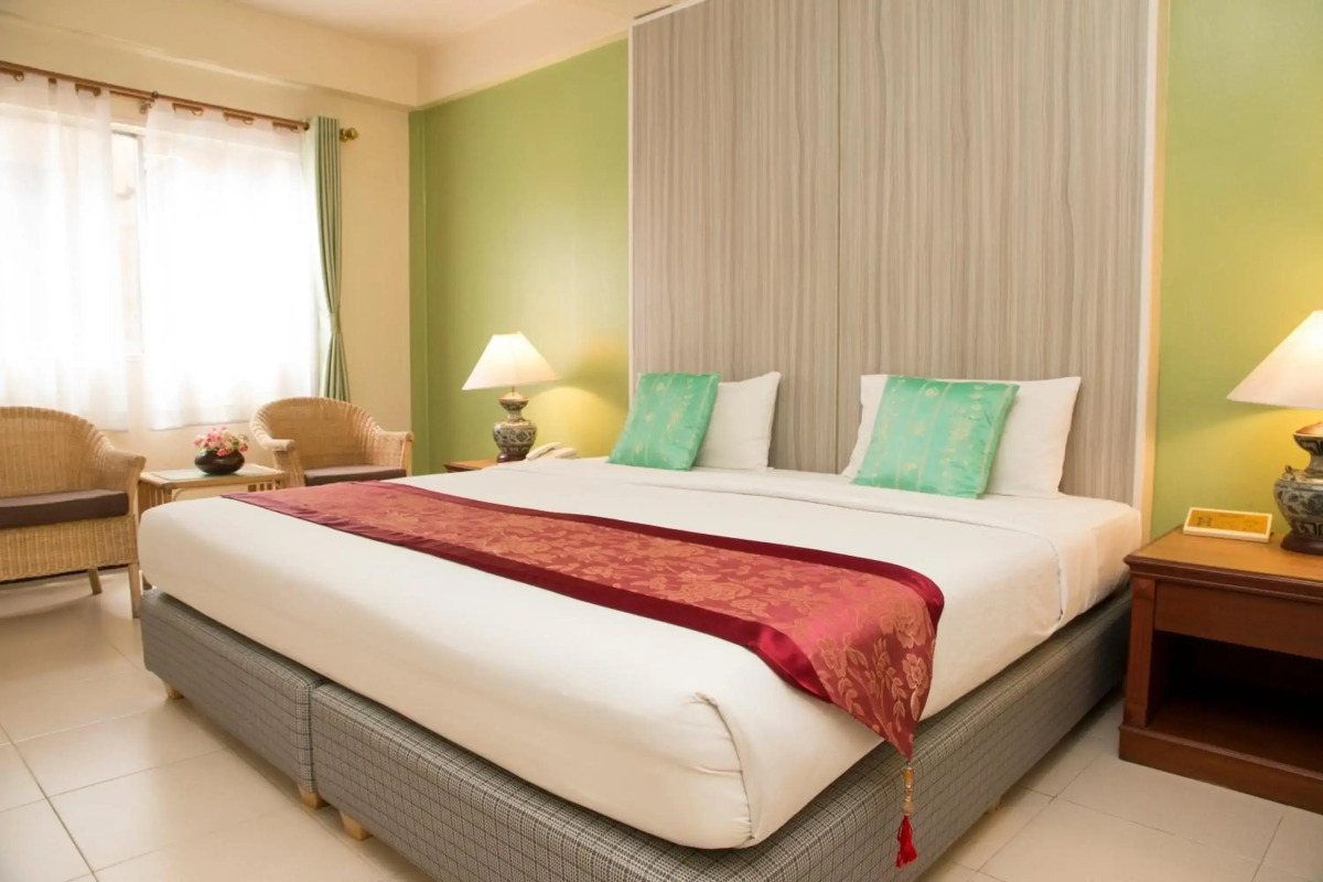 S Lodge (formally known as Sabai Lodge)