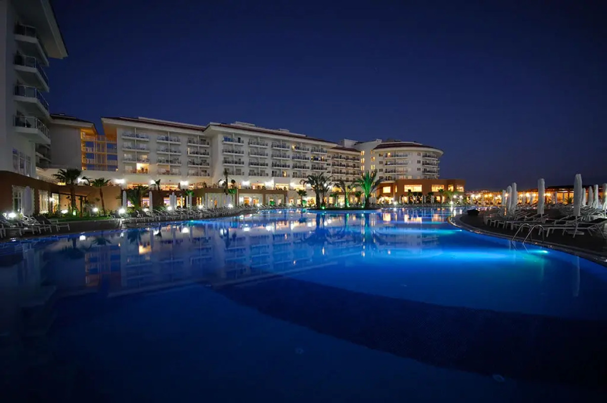 Seaden Sea World Resort & Spa