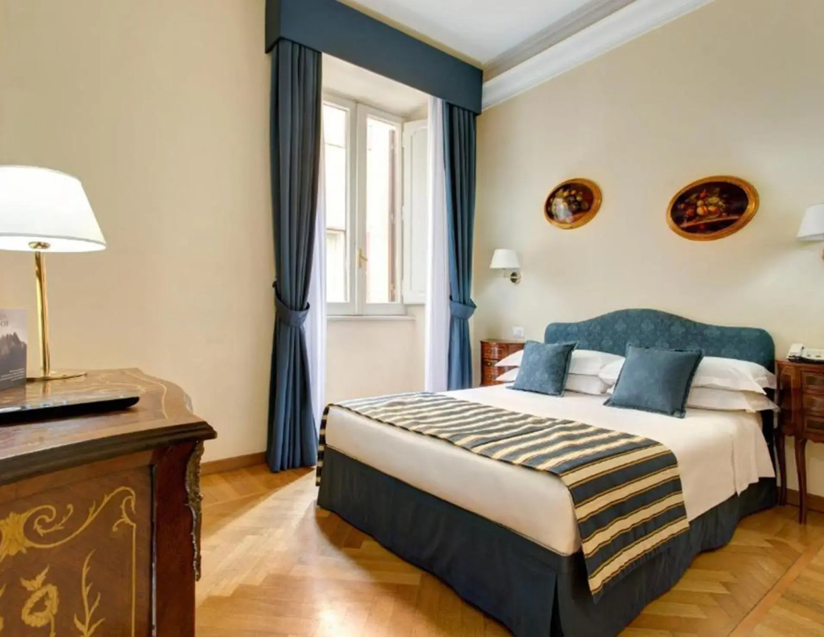 Отель Golden Tulip Rome Piram