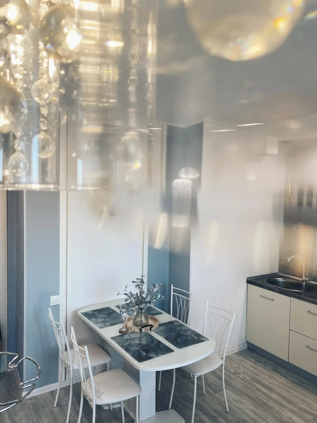 CrystalRentals (КристалРенталс) на улице Николая Зелинского