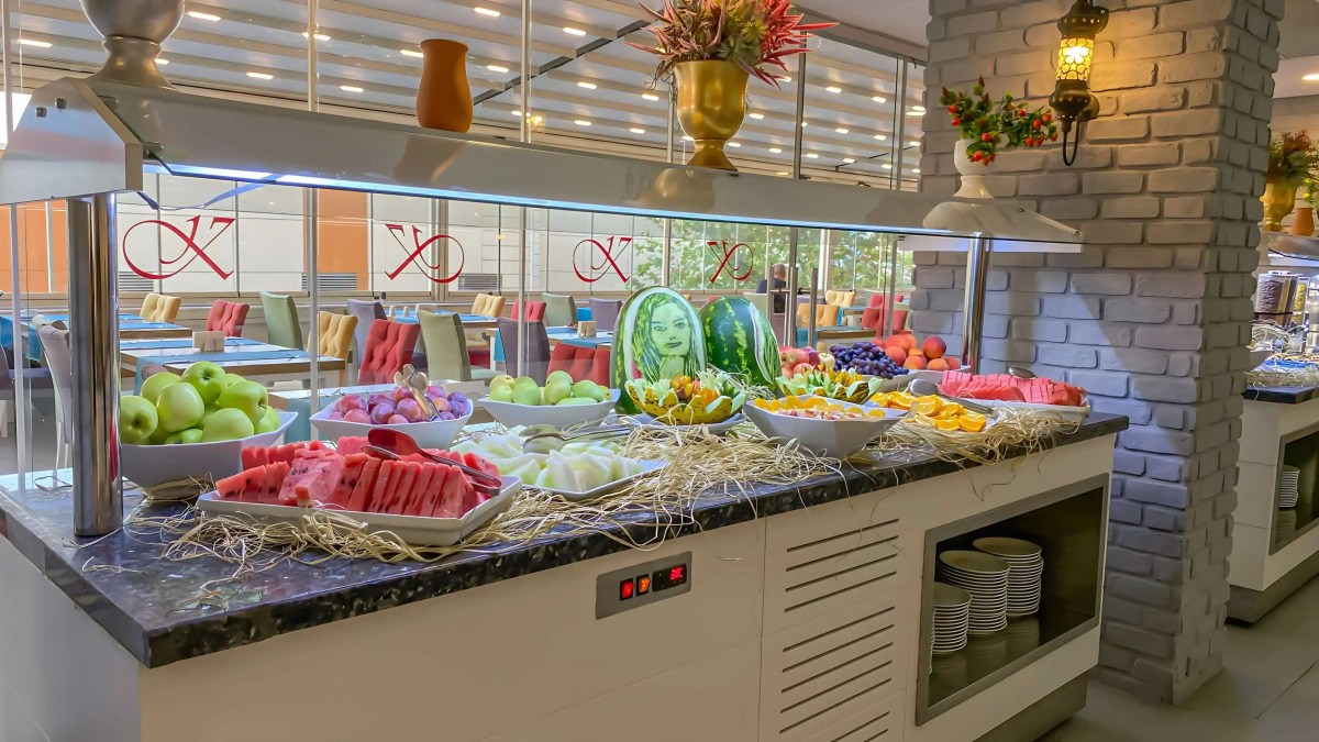 Best Western Plus Khan Hotel