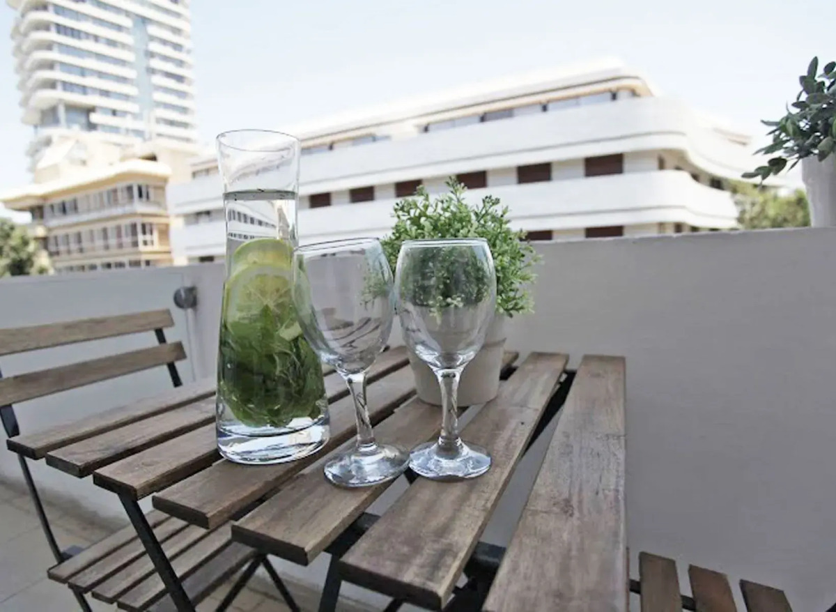 The White House Hotel at Dizengoff Square