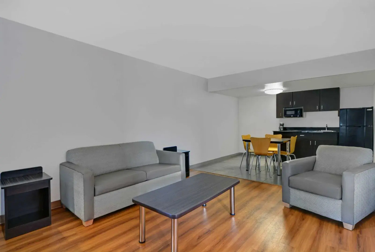 Motel 6 Cutler Bay, FL