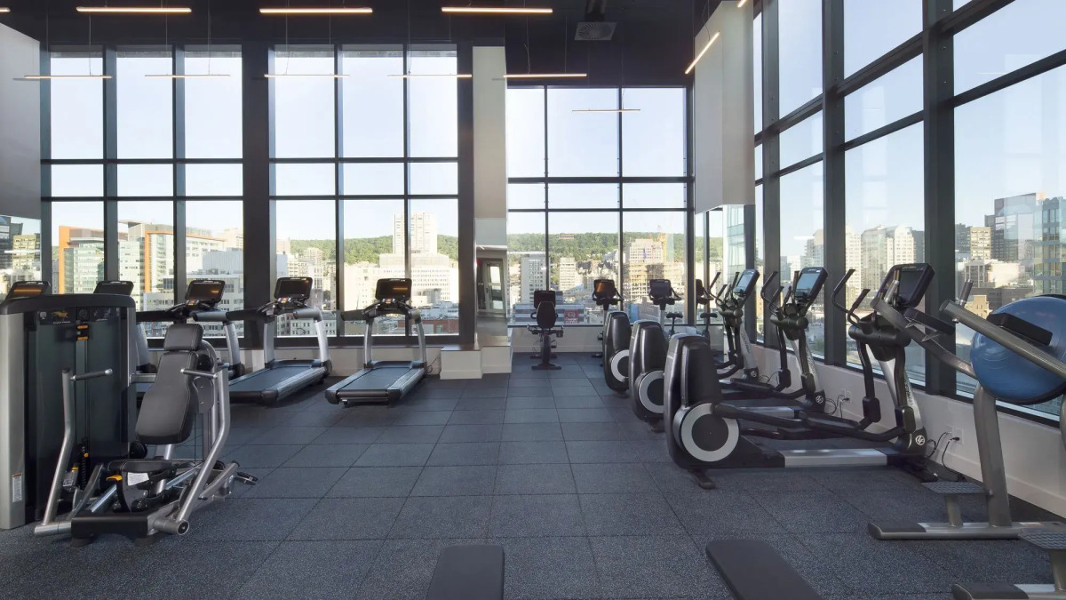 Holiday Inn Hotel & Suites Montreal Centre-ville Ouest by IHG