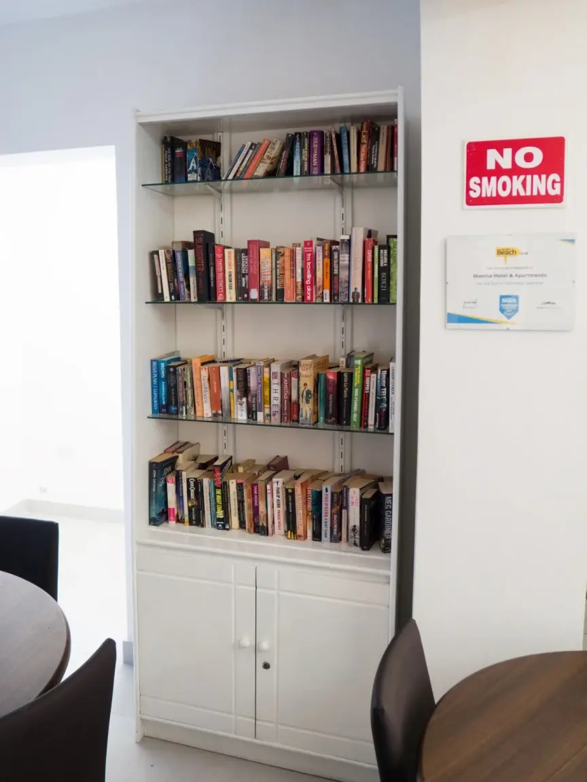 Mavina Hotel & Apartments