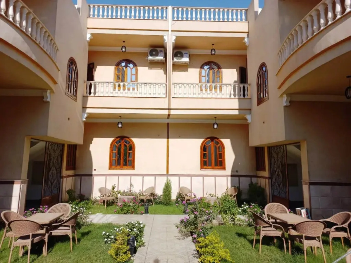 Mikhaila Guest House