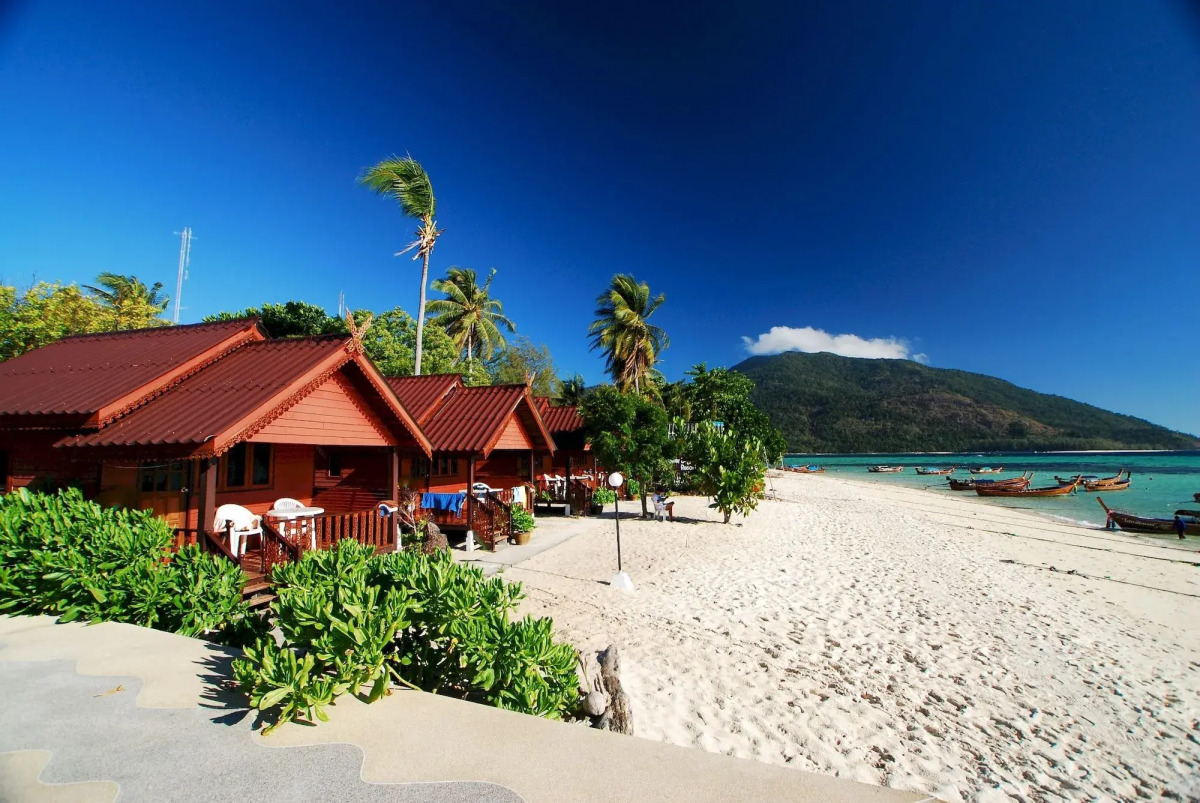 Lipe Power Beach Resort