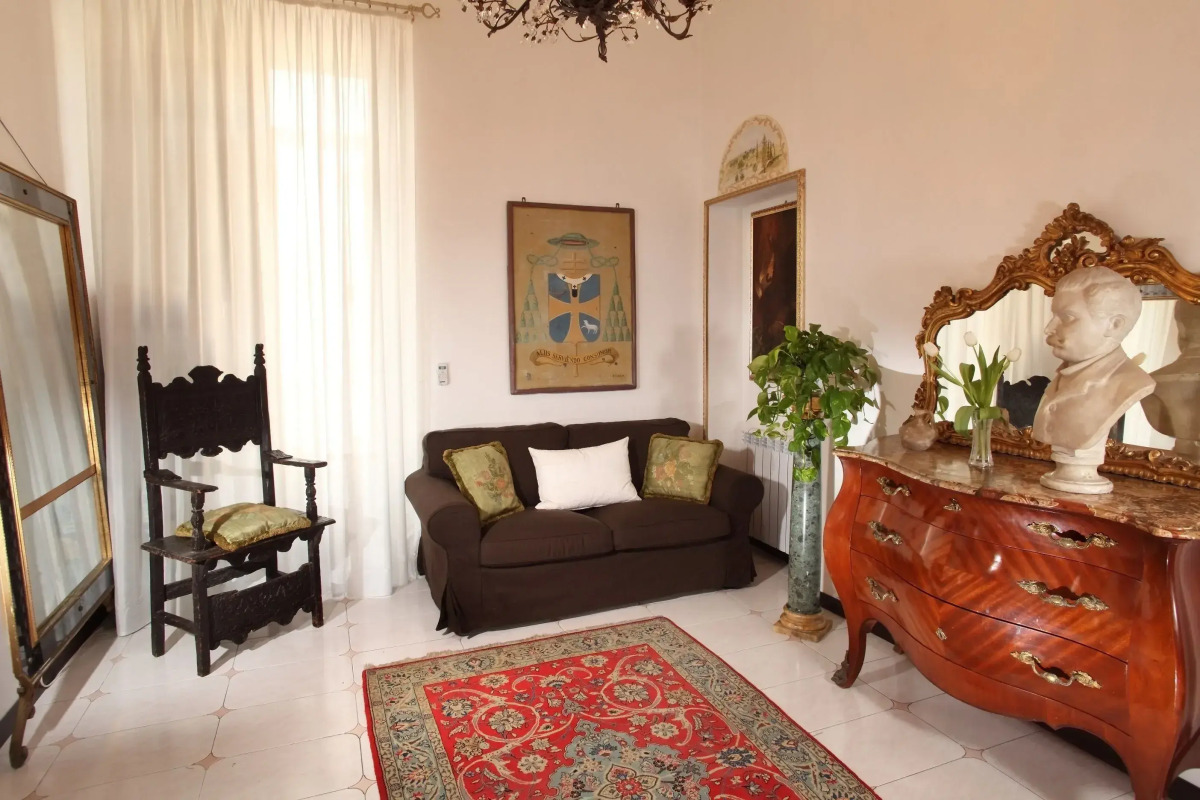 Roma Central Guest House