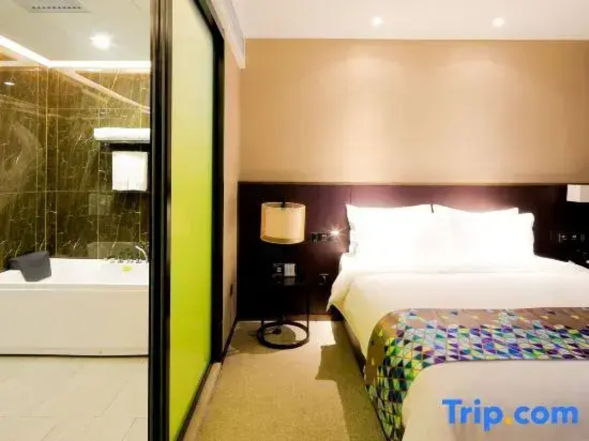 Zmax Hotel·Harbin Bingxue Big World