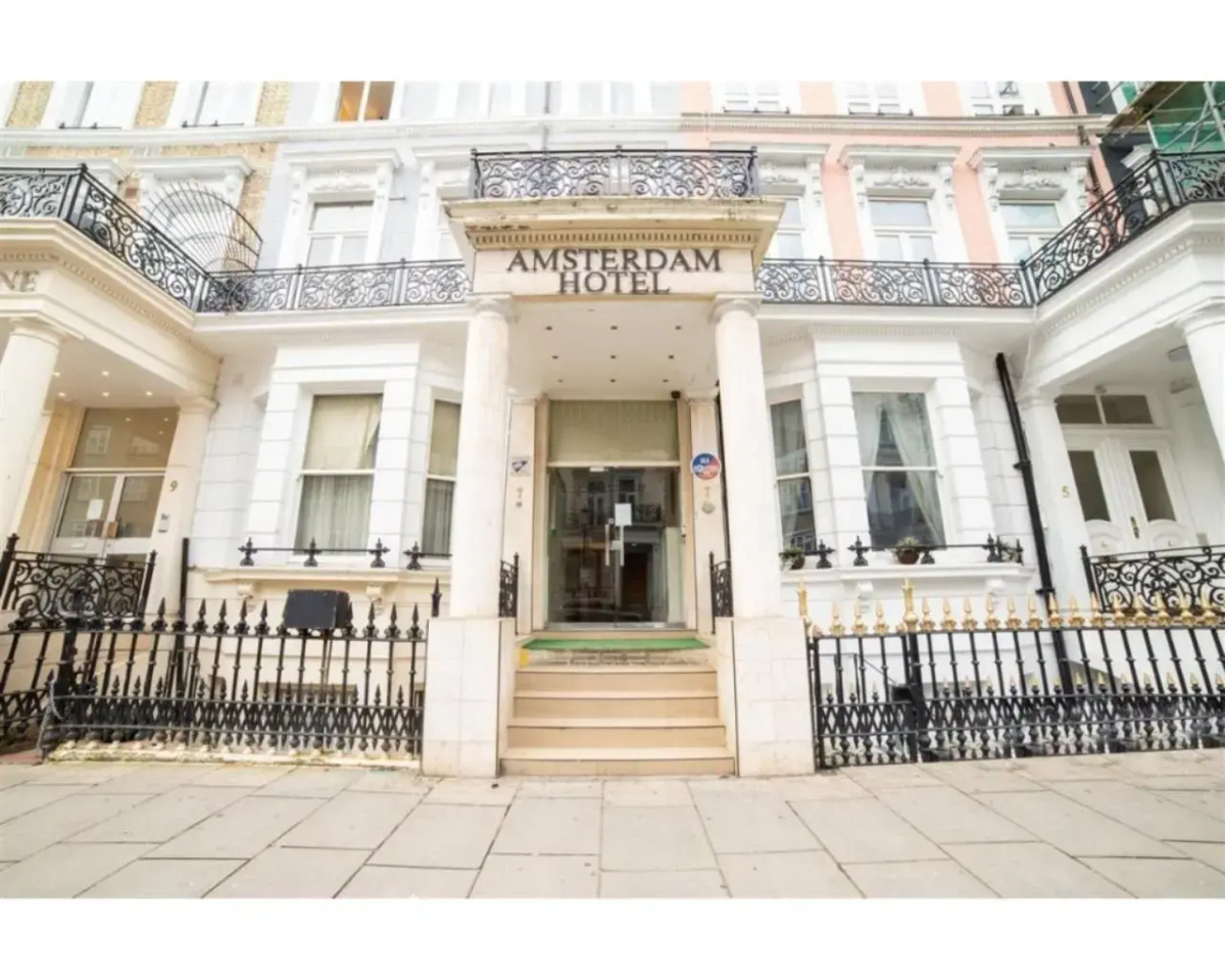 Отель Amsterdam