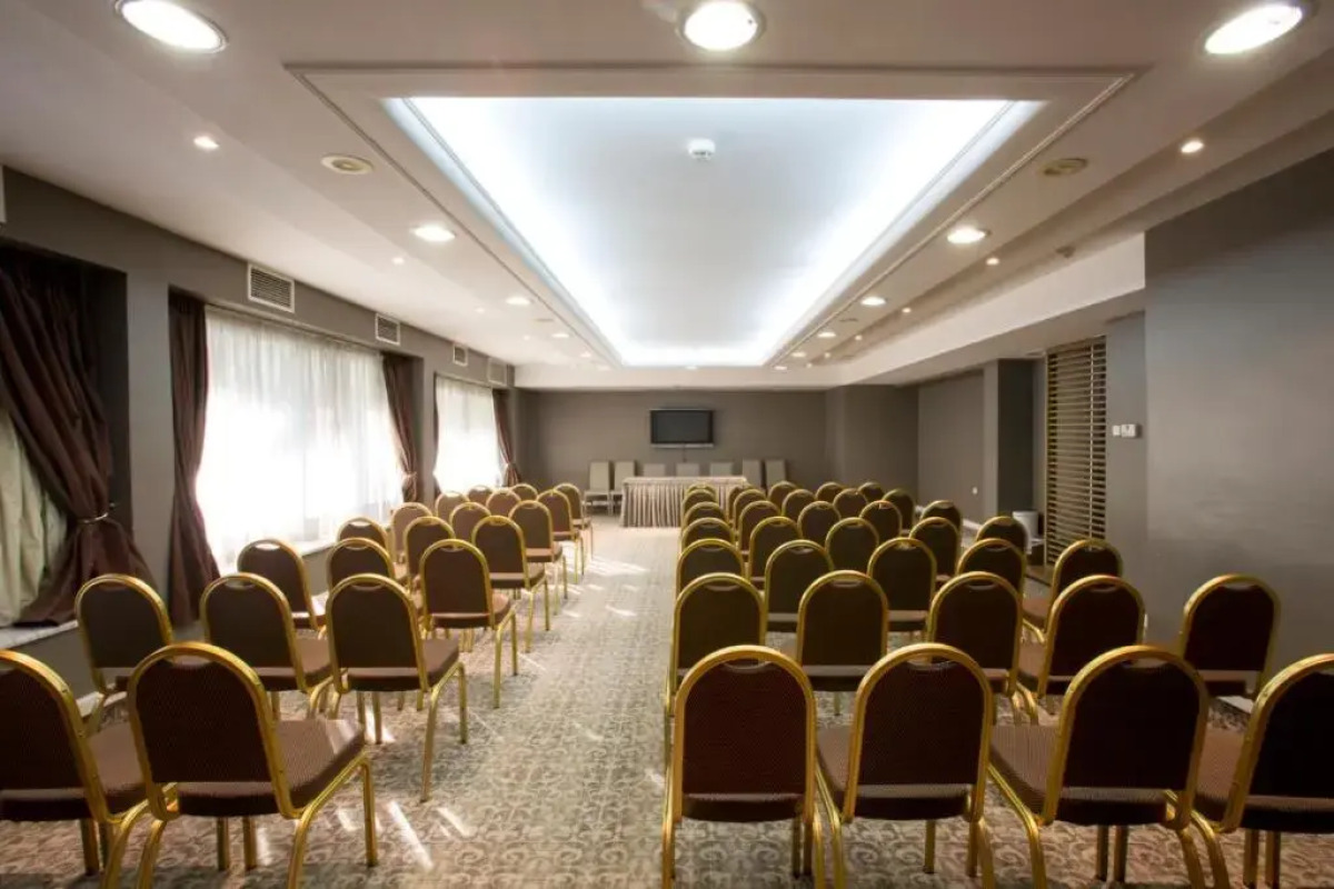 Golden Star City Resort