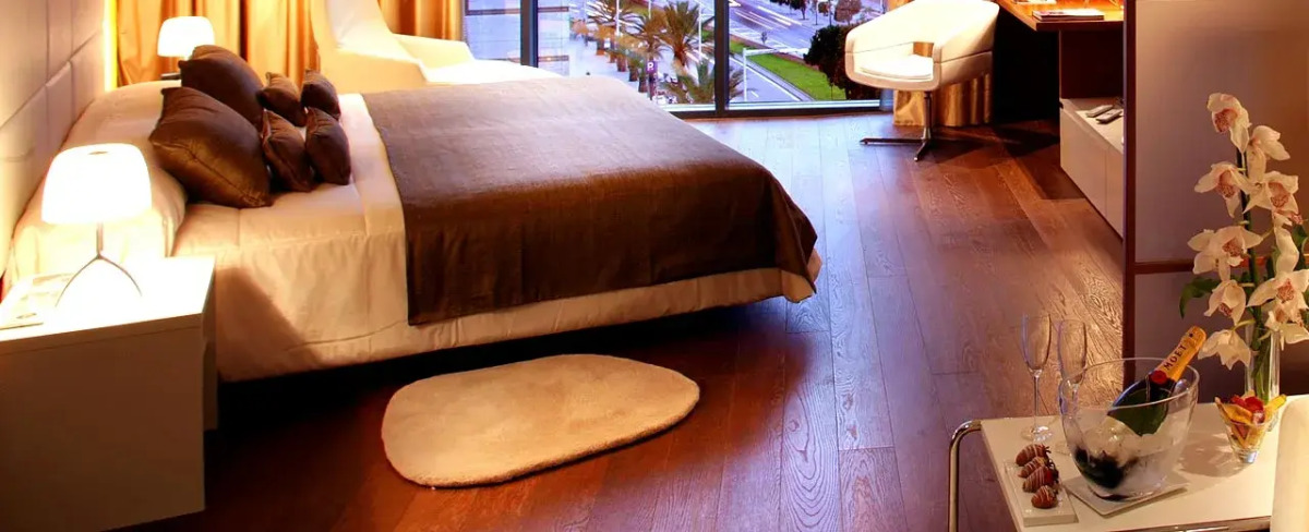 Sofitel Barcelona Skipper