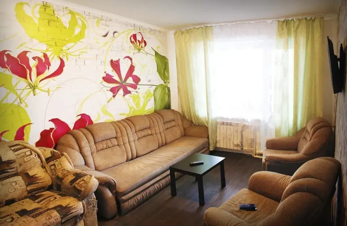 Dobrye Sutki Apartment on Mukhacheva 250