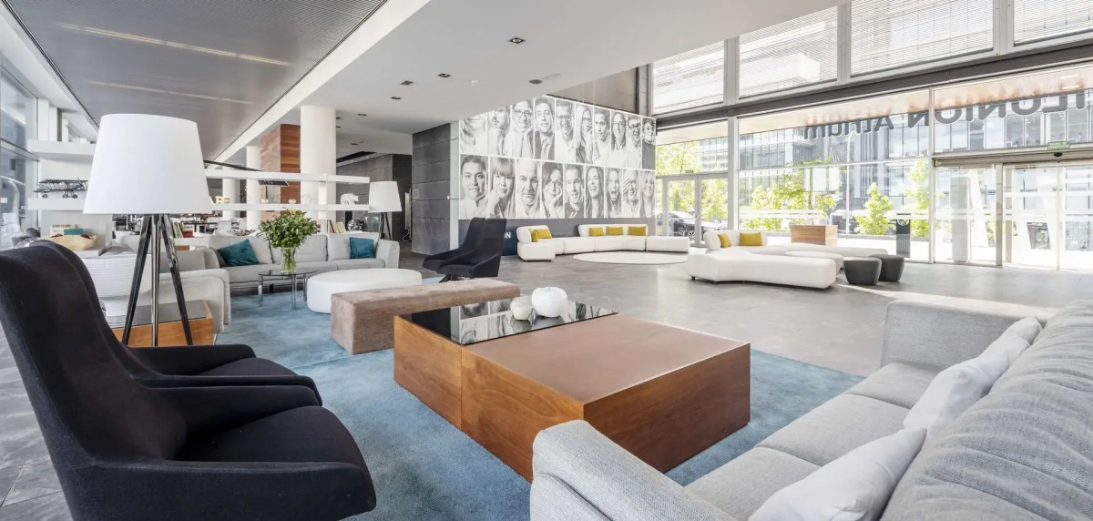 Отель ILUNION Atrium