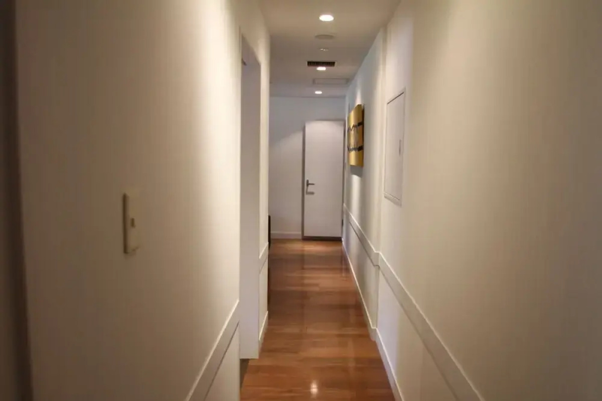 The Ridge Hotel & Apartments