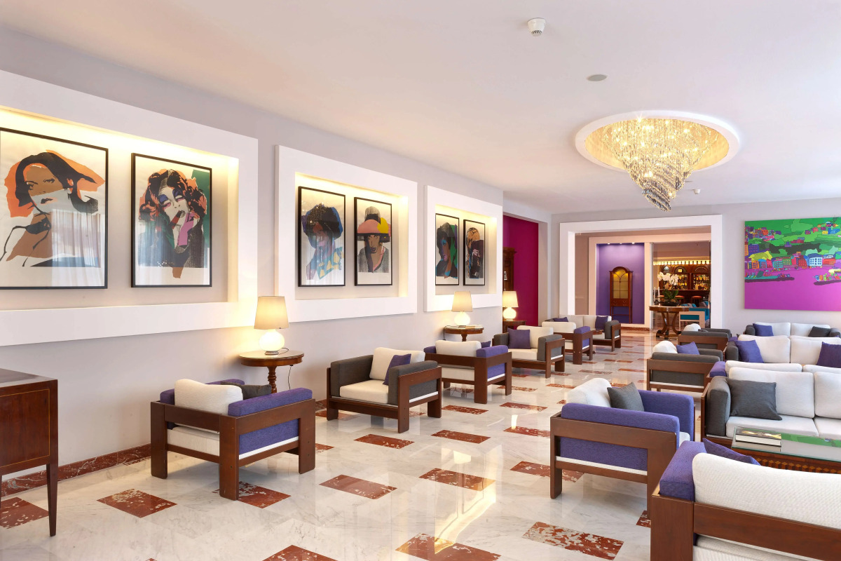 Отель Continental