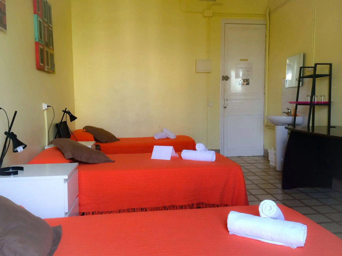 Barcelona City Ramblas (Pensión Canaletas)