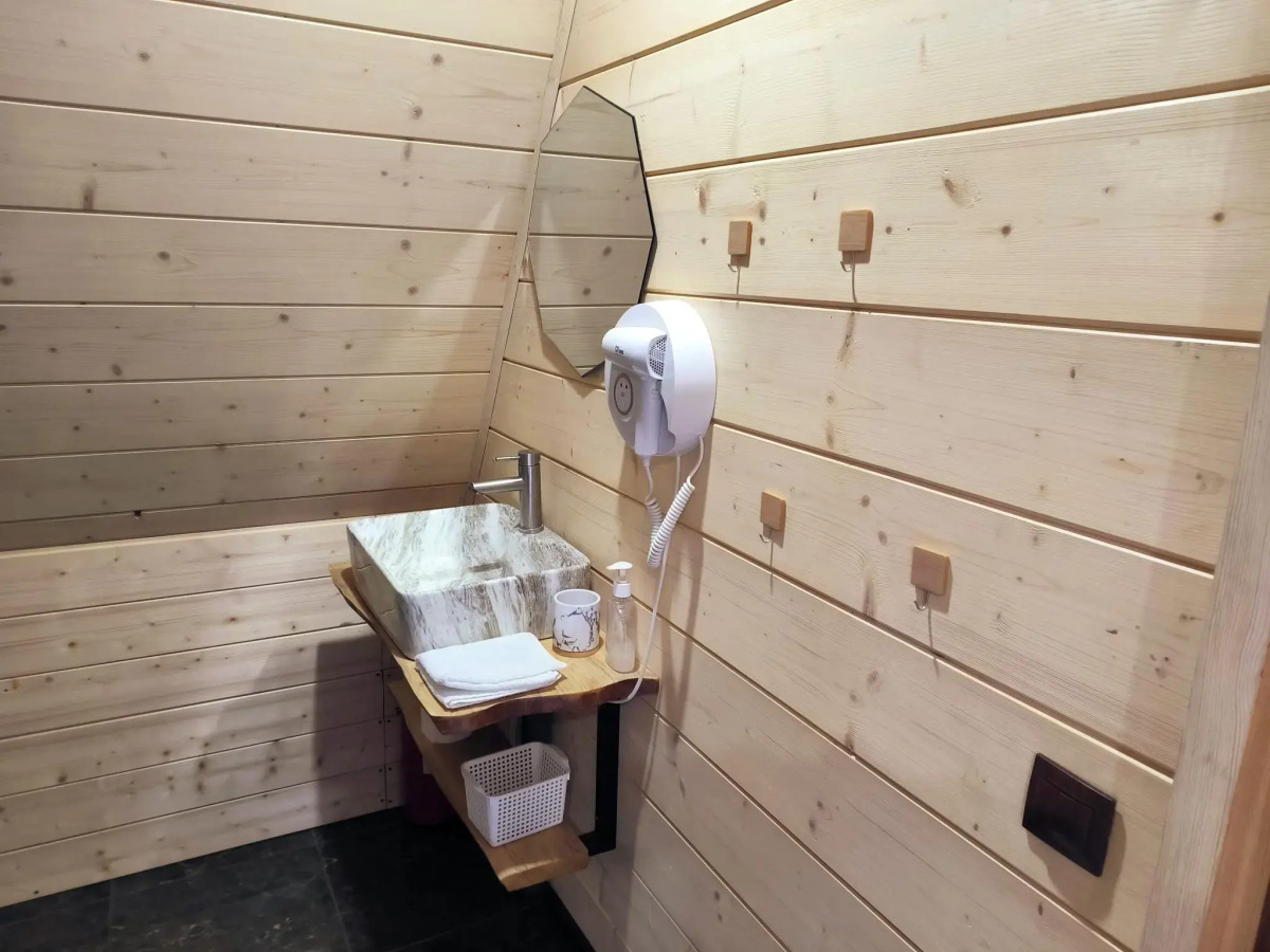 Дача у горы