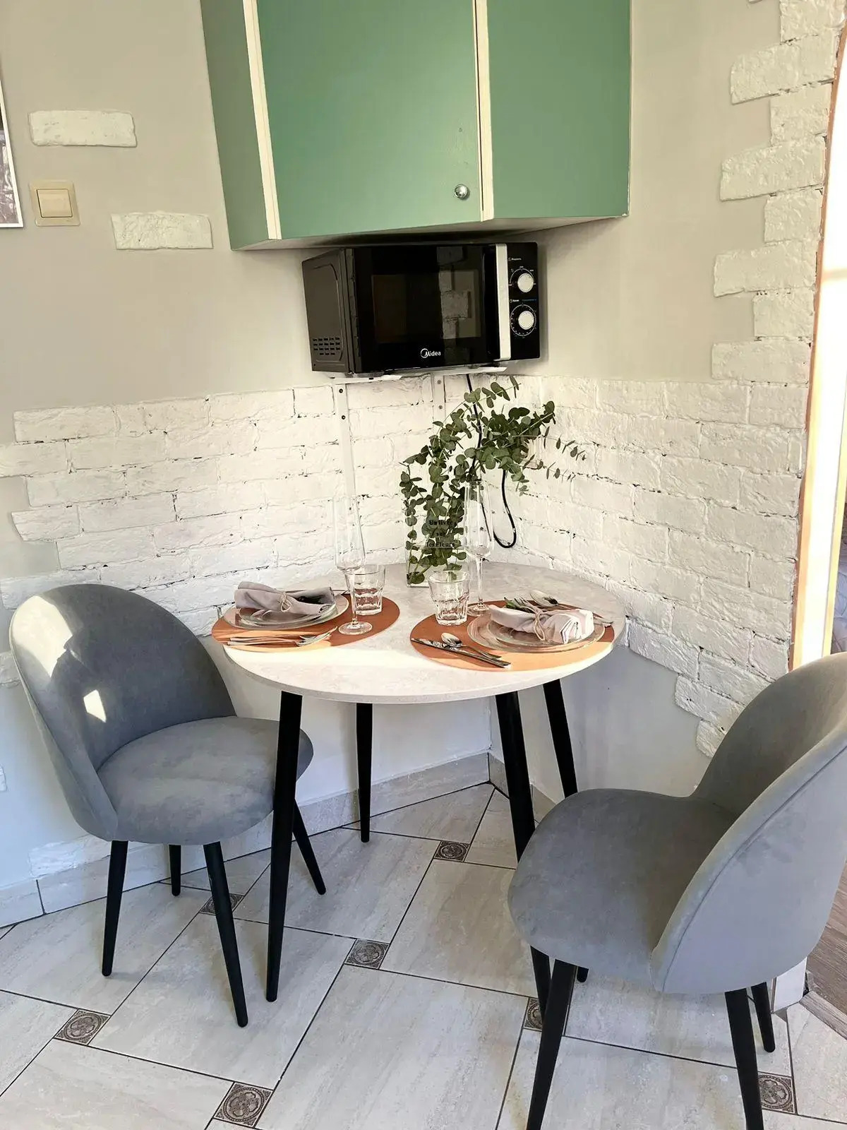 Uragan Apart (Ураган Апарт) на улице Большая Якиманка 52