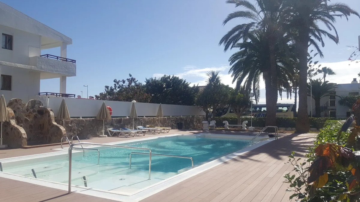 Apartamentos Montemayor