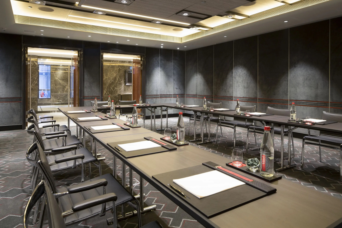 Отель The Peninsula Hong Kong