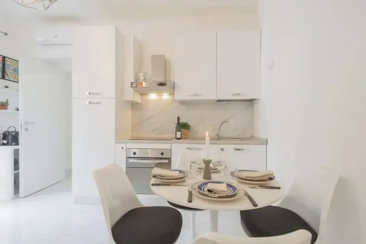 Luce Apartment by Rent all Como