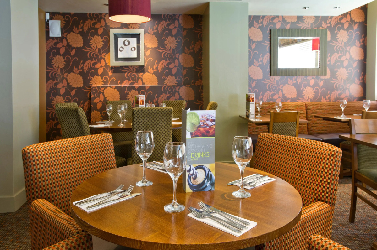 Premier Inn Glasgow City - George Square