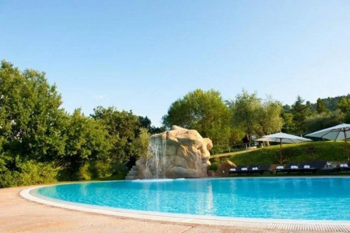 La Meridiana Bleisure Hotel