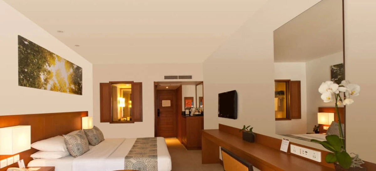 Woodlands Hotel & Resort