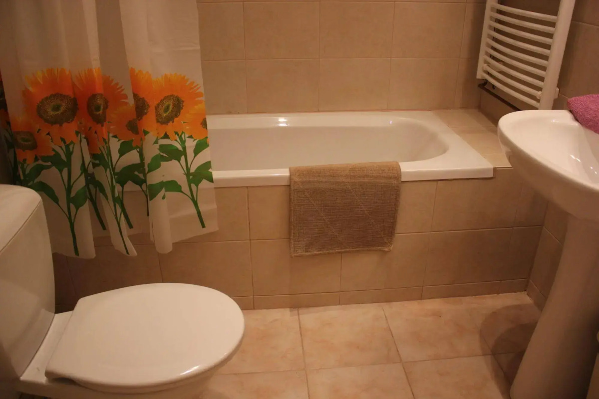 Pal's Hostel & Apartments