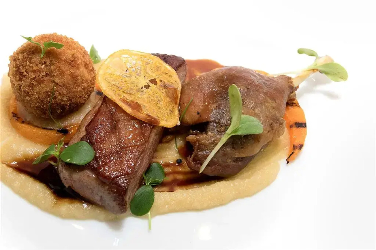 Real Marina Hotel & Spa