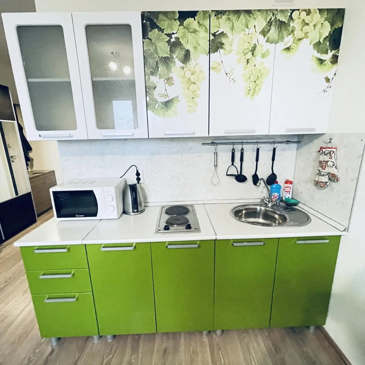 Погостим на улице Академика Фортова