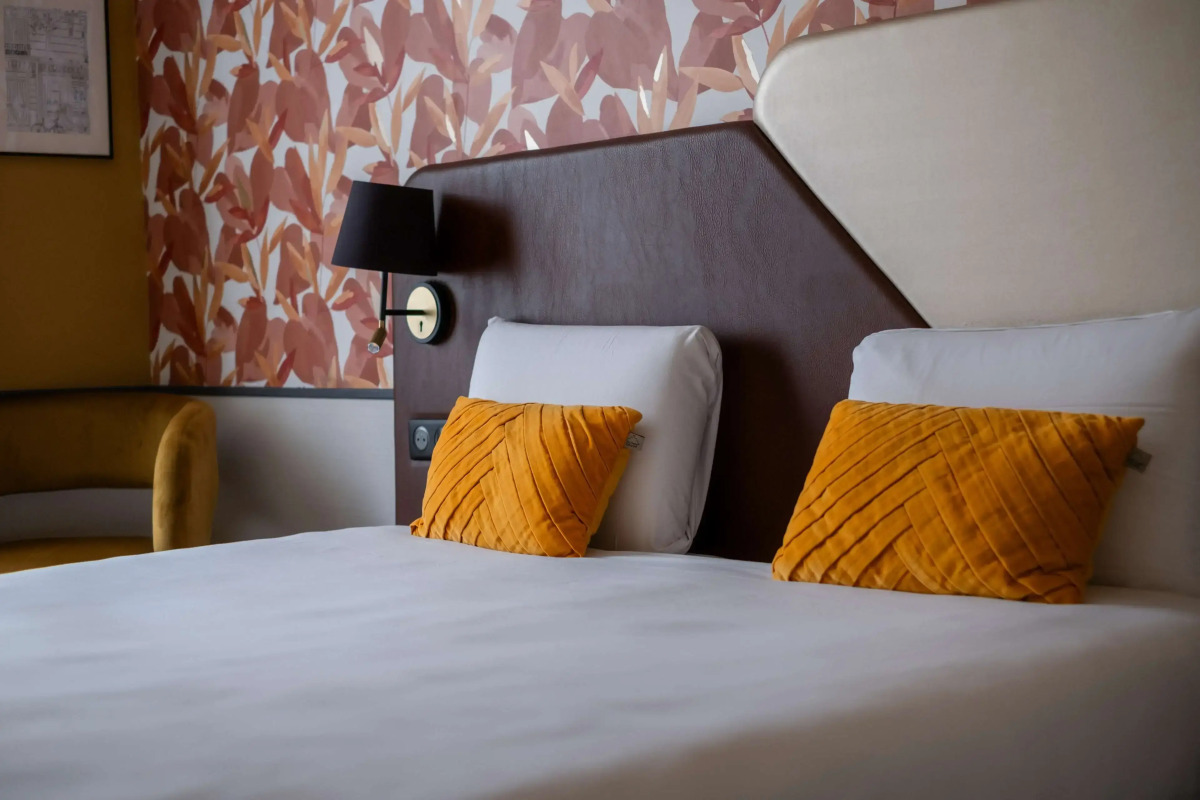 Kyriad Paris 10 - Canal Saint Martin - République