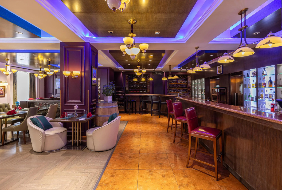 Kempinski Hotel Khan Palace