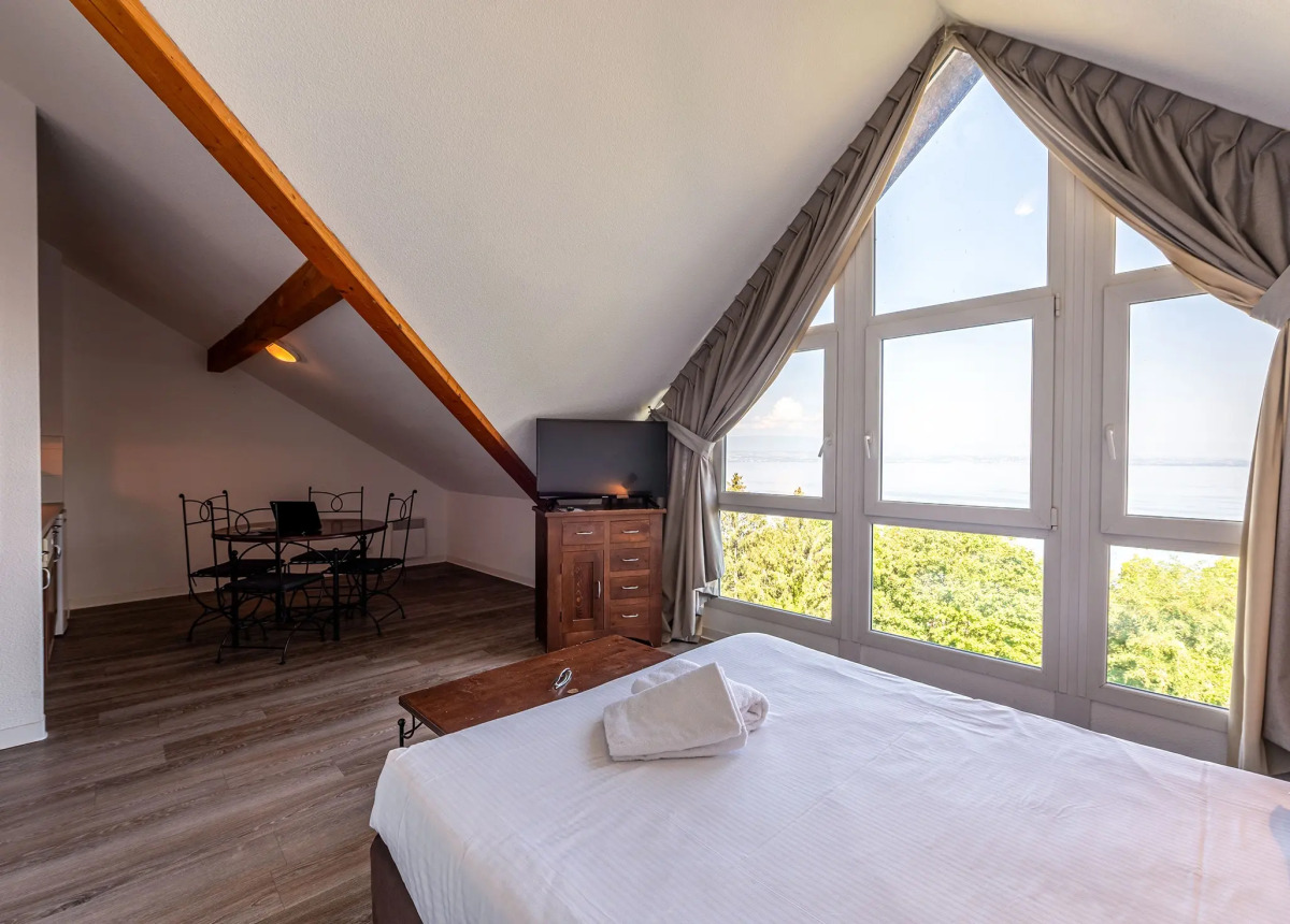 Zenitude Hotel-Residences Les Terrasses du Lac