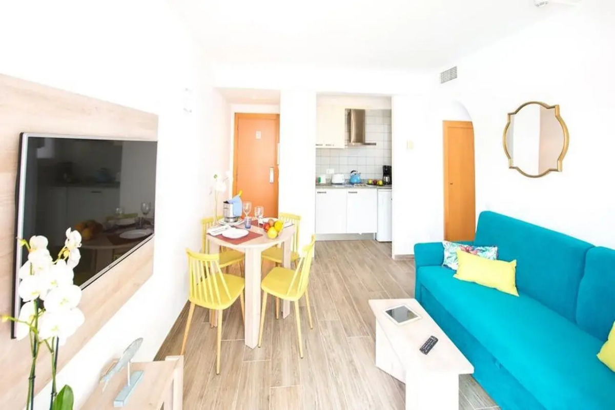 Flipflop Surfing Playa Apartments