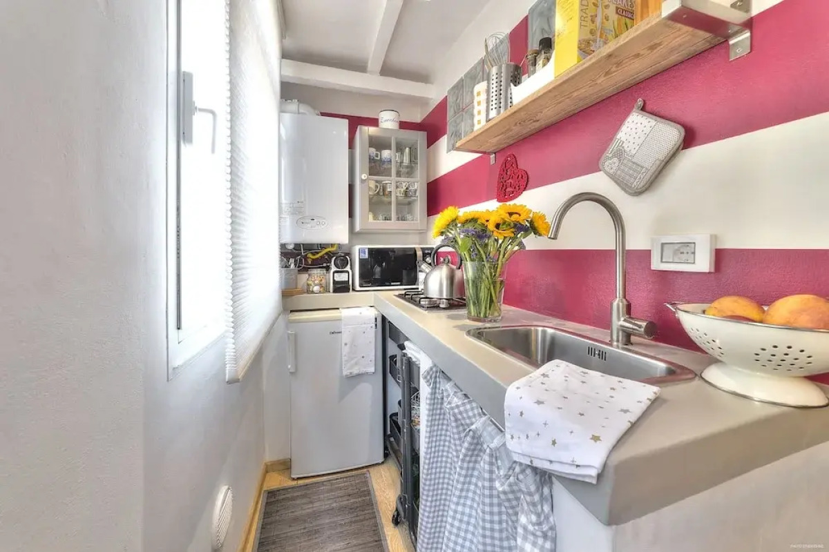 Santo Spirito Romantic by Mmega