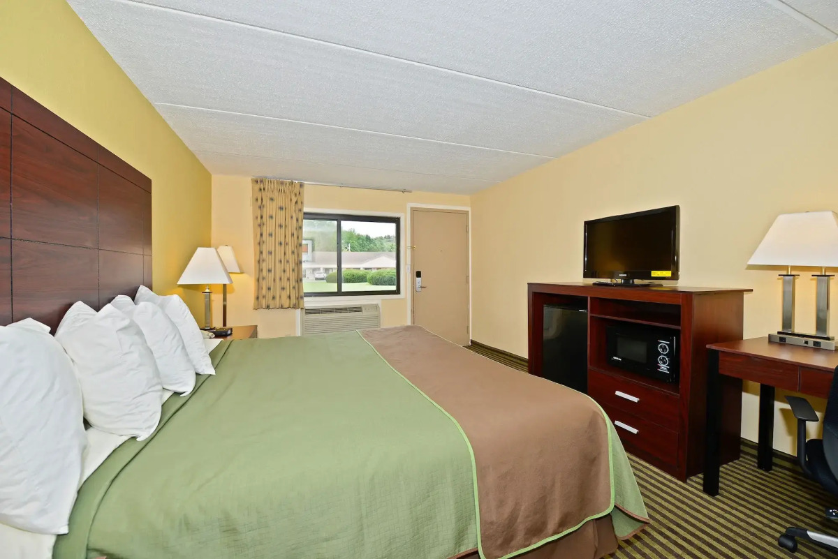 Americas Best Value Inn at Central Valley-Woodbury