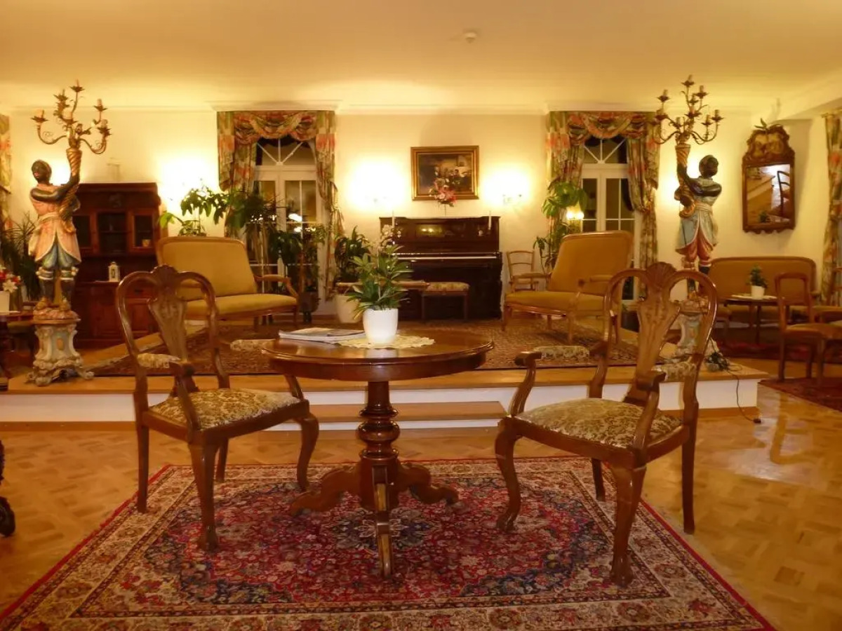 Central Continental Hotel