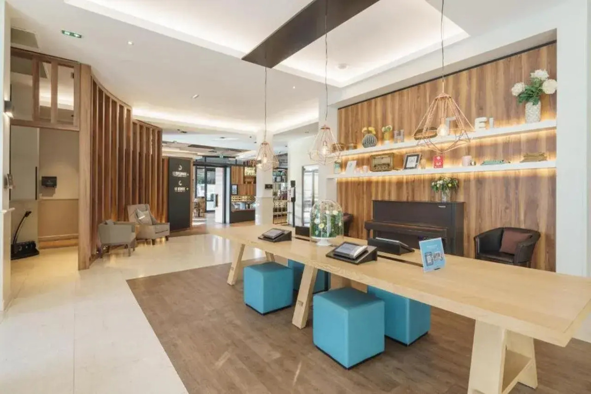 Hôtel l'Elysée Val d'Europe