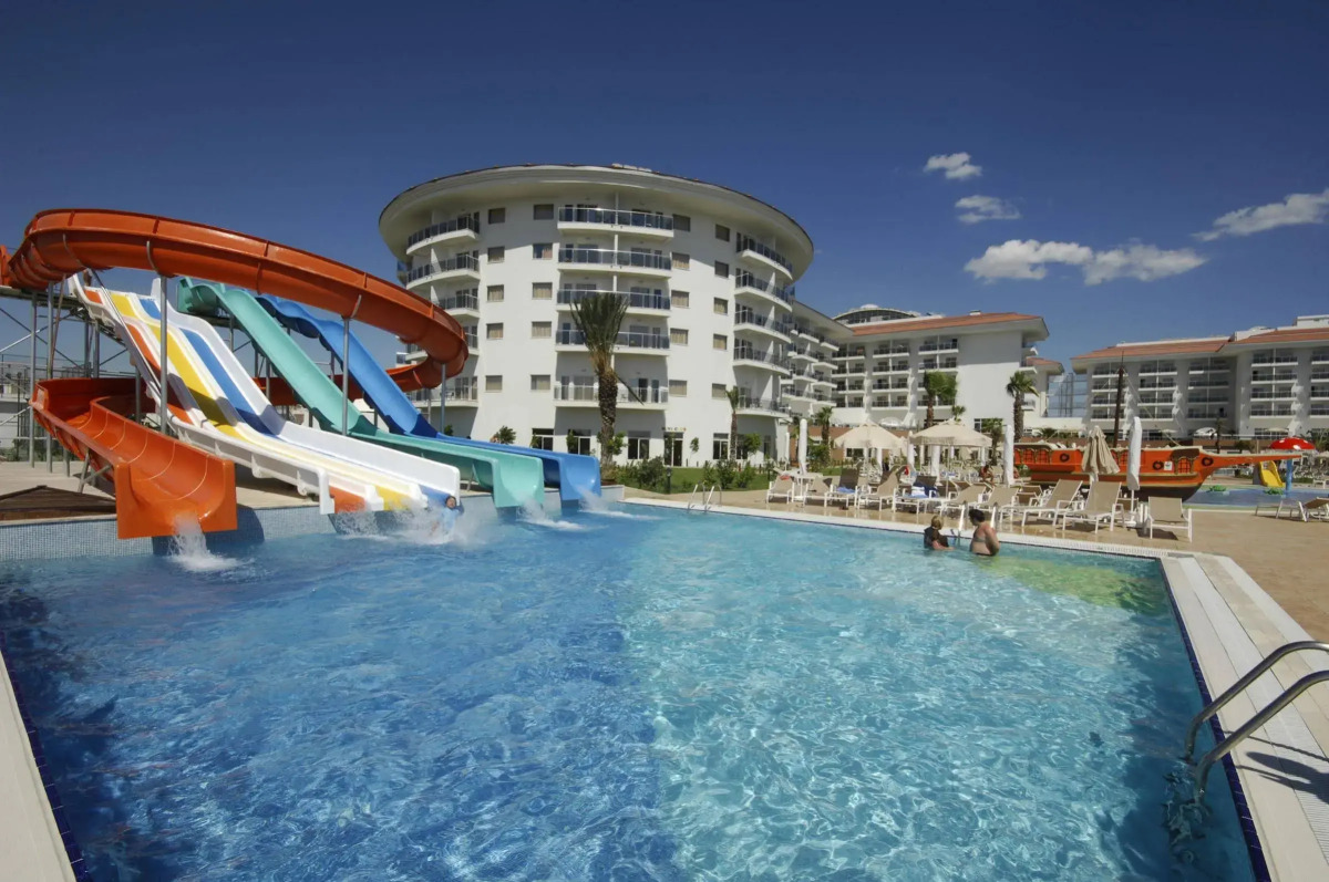 Seaden Sea World Resort & Spa