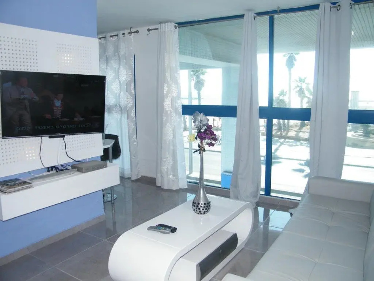 The Sea Apartments Tel Aviv by different locations