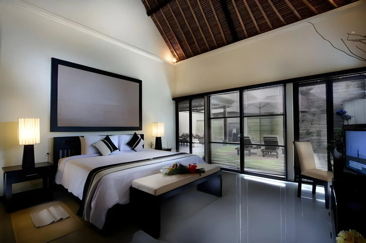 Bali Rich Seminyak Villas